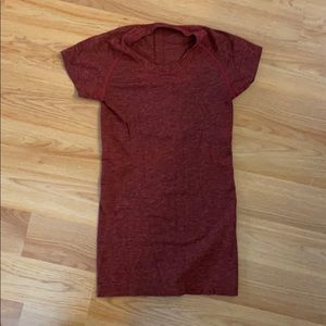 Lululemon Swiftly T